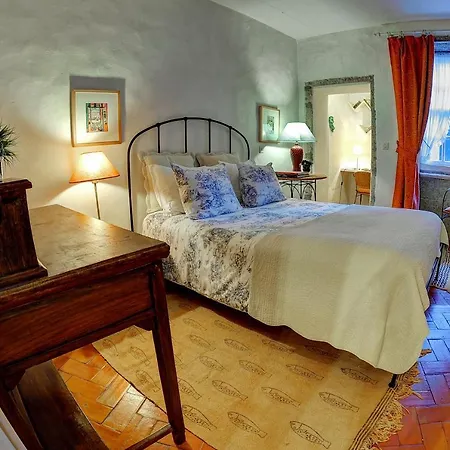 Old Mansion Located By The Douro River * Oporto