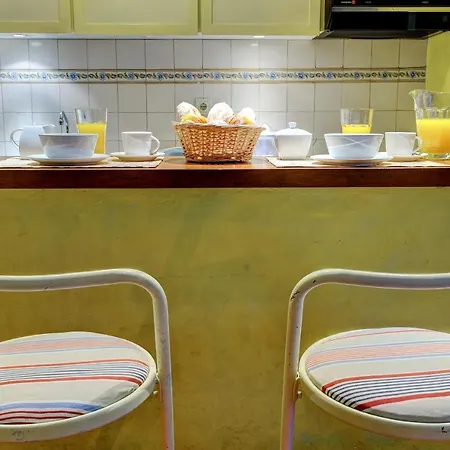 Apartment Old Mansion Located By The Douro River Porto
